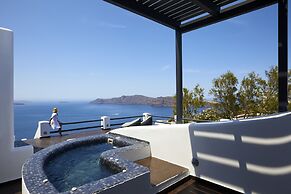 Oia Suites