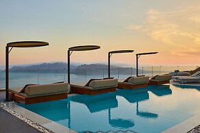 Oia Suites