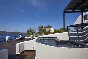 Oia Suites