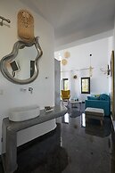 Oia Suites