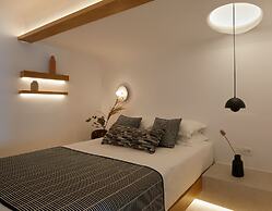 Oia Suites