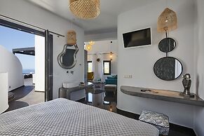Oia Suites