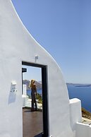 Oia Suites