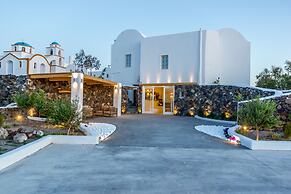 Oia Suites