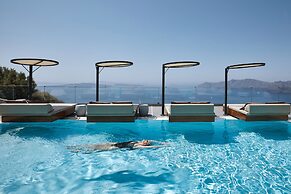 Oia Suites
