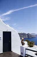 Oia Suites