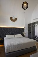 Oia Suites