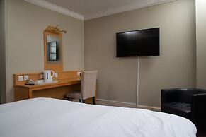 Royal Hotel, Bar & Grill