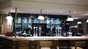 Royal Hotel, Bar & Grill