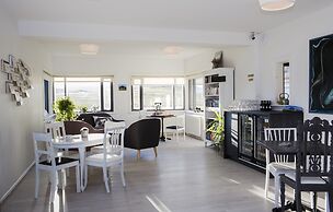 Skjaldarvik Guest House