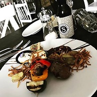 Skjaldarvik Guest House