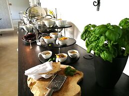 Skjaldarvik Guest House