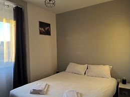 Brit Hotel L'Arrivée Guingamp