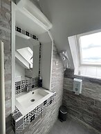 Brit Hotel L'Arrivée Guingamp