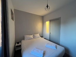 Brit Hotel L'Arrivée Guingamp