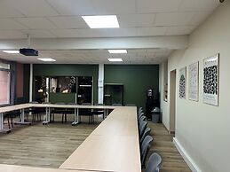 Brit Hotel L'Arrivée Guingamp