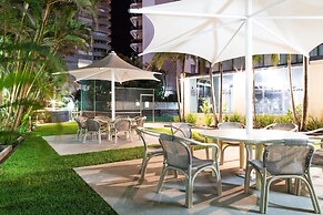 Seacrest Beachfront Holiday Apartments