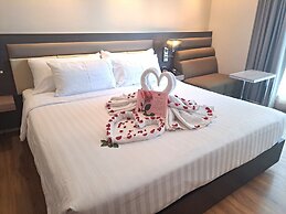 Amora NeoLuxe Hotel