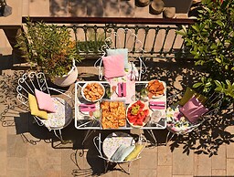 Melinas Boutique Hotel