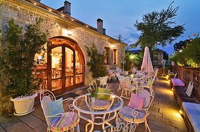 Melinas Boutique Hotel