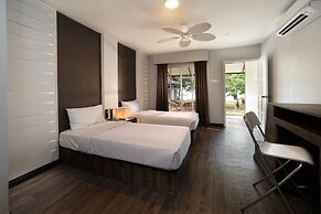 Perhentian Island Resort