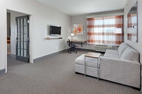 La Quinta Inn & Suites by Wyndham Dallas Love Field