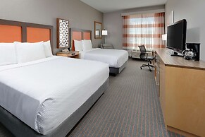 La Quinta Inn & Suites by Wyndham Dallas Love Field