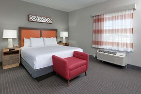 La Quinta Inn & Suites by Wyndham Dallas Love Field