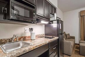 Travelodge Suites by Wyndham Estevan