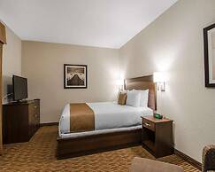 Travelodge Suites by Wyndham Estevan