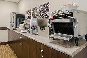 Travelodge Suites by Wyndham Estevan