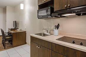 Travelodge Suites by Wyndham Estevan