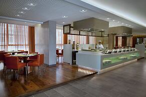 Centro Al Manhal by Rotana