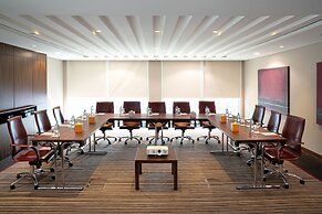 Centro Al Manhal by Rotana