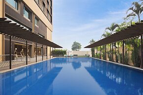 Le Meridien Surat