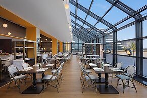 Le Meridien Surat
