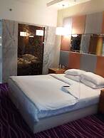 Orange Megastructure LLP