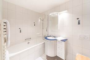 Mountain Exposure Luxury Chalets & Penthouses & Apartments