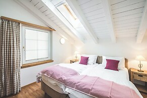 Mountain Exposure Luxury Chalets & Penthouses & Apartments