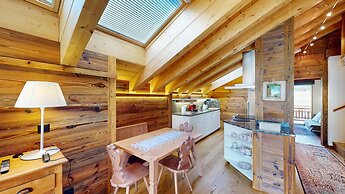 Mountain Exposure Luxury Chalets & Penthouses & Apartments