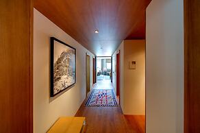 Mountain Exposure Luxury Chalets & Penthouses & Apartments