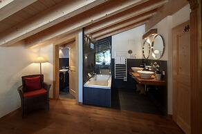 Mountain Exposure Luxury Chalets & Penthouses & Apartments