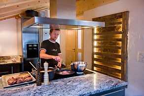 Mountain Exposure Luxury Chalets & Penthouses & Apartments