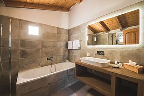 Mountain Exposure Luxury Chalets & Penthouses & Apartments