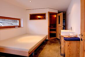 Mountain Exposure Luxury Chalets & Penthouses & Apartments