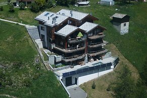 Mountain Exposure Luxury Chalets & Penthouses & Apartments