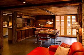 Mountain Exposure Luxury Chalets & Penthouses & Apartments