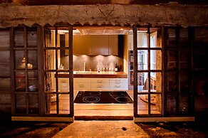 Mountain Exposure Luxury Chalets & Penthouses & Apartments