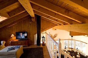 Mountain Exposure Luxury Chalets & Penthouses & Apartments