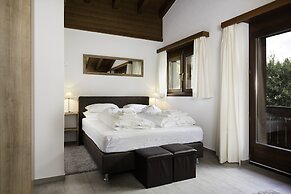 Mountain Exposure Luxury Chalets & Penthouses & Apartments